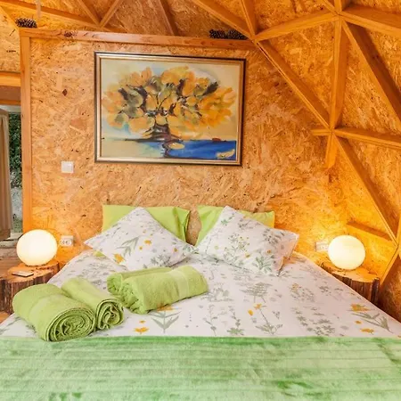 Dome Passionfruit Luxury tent